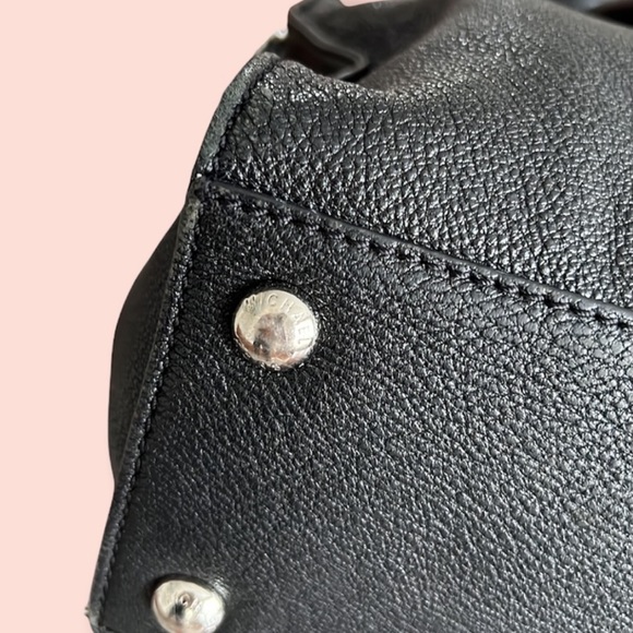 MICHAEL KORS black leather bag. - Picture 9 of 11